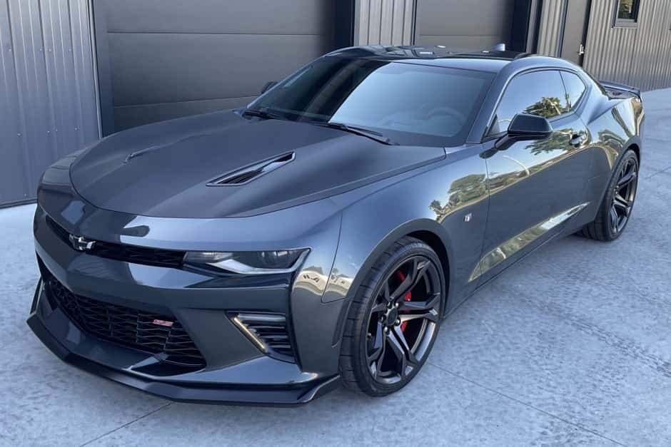 2017 Chevrolet Camaro 6th Generation 2016-2024 sold for $39,000