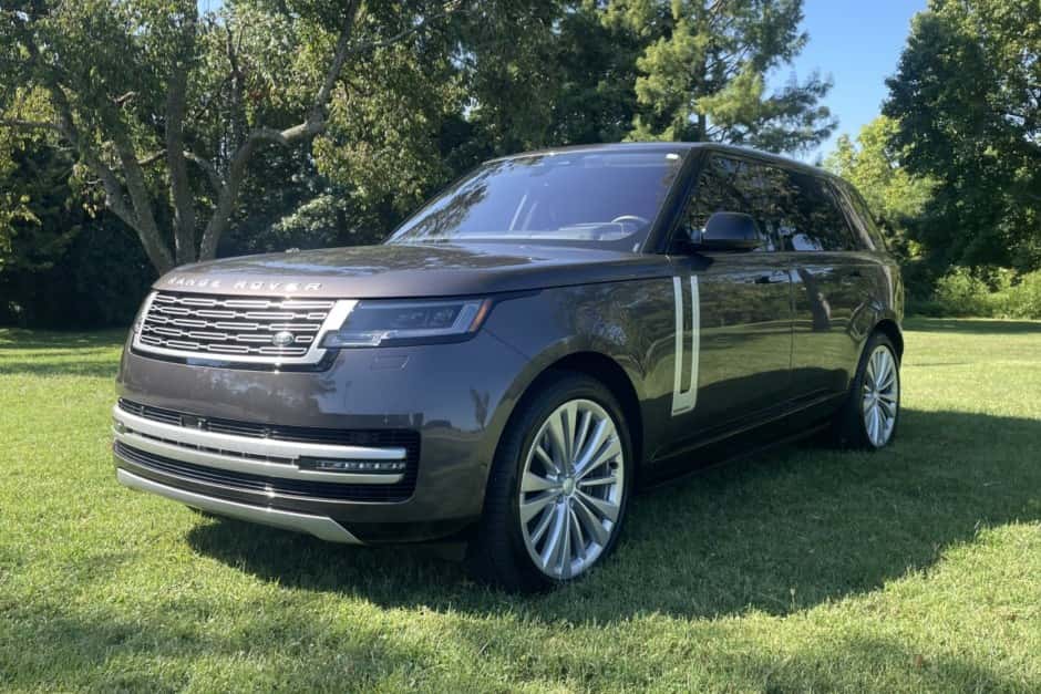 2022 Land Rover Range Rover L460 sold for $97,500