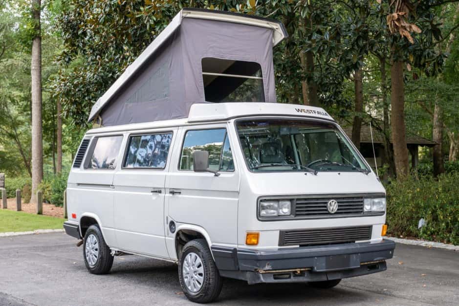 1989 Volkswagen Vanagon sold for $9,500