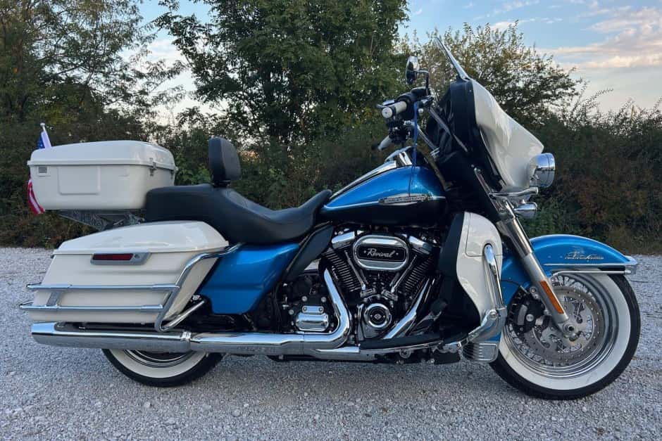 2021 Harley-Davidson Touring sold for $16,500