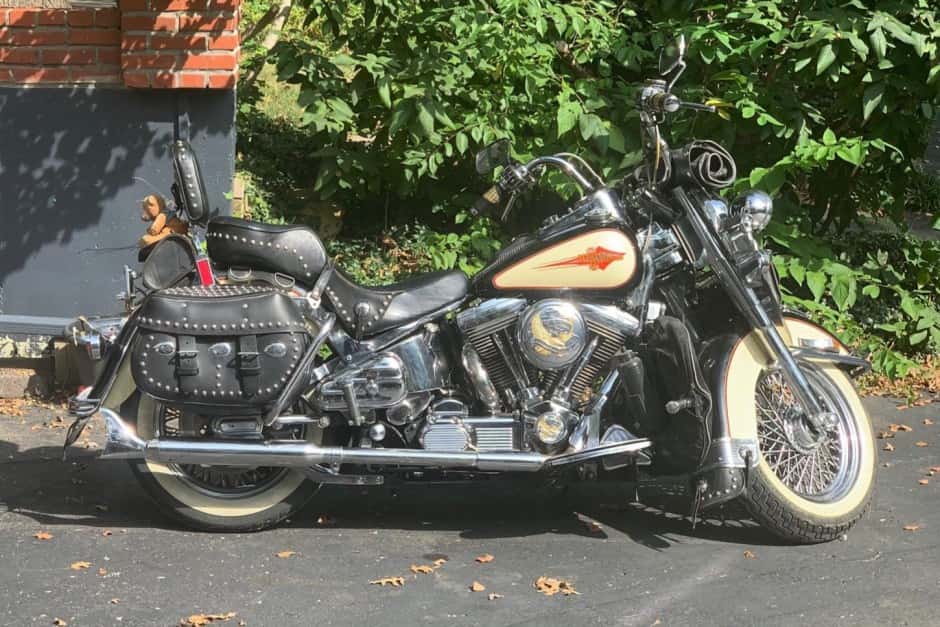 1990 Harley-Davidson Softail sold for $3,850