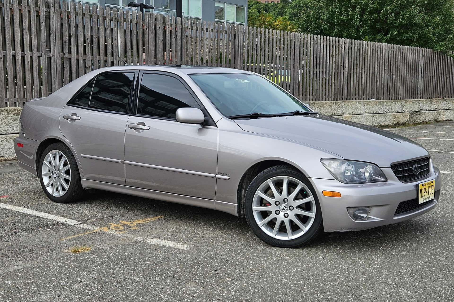 2003 Lexus IS sold for $18,050
