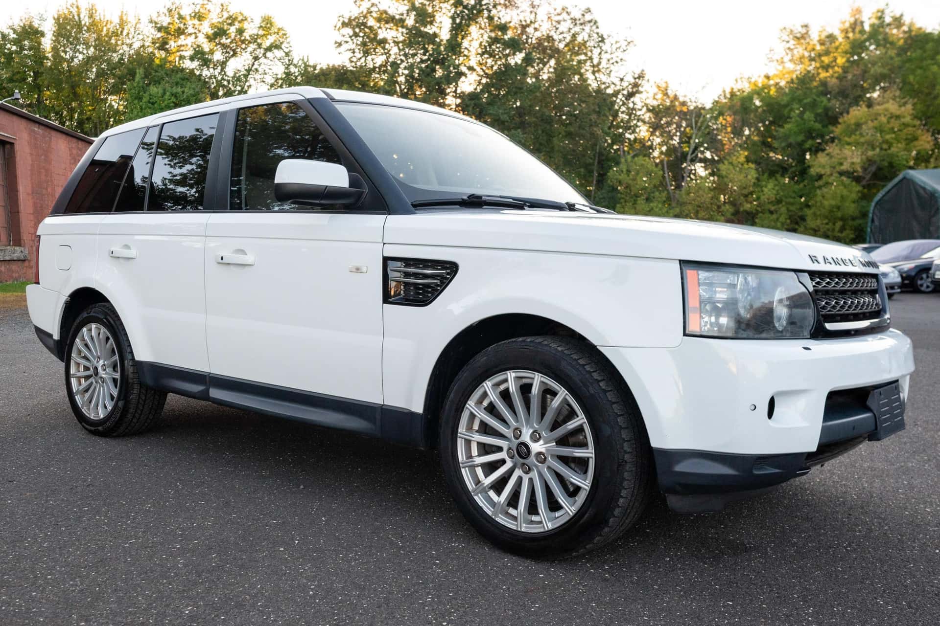 2013 Land Rover Range Rover Sport sold for $8,000