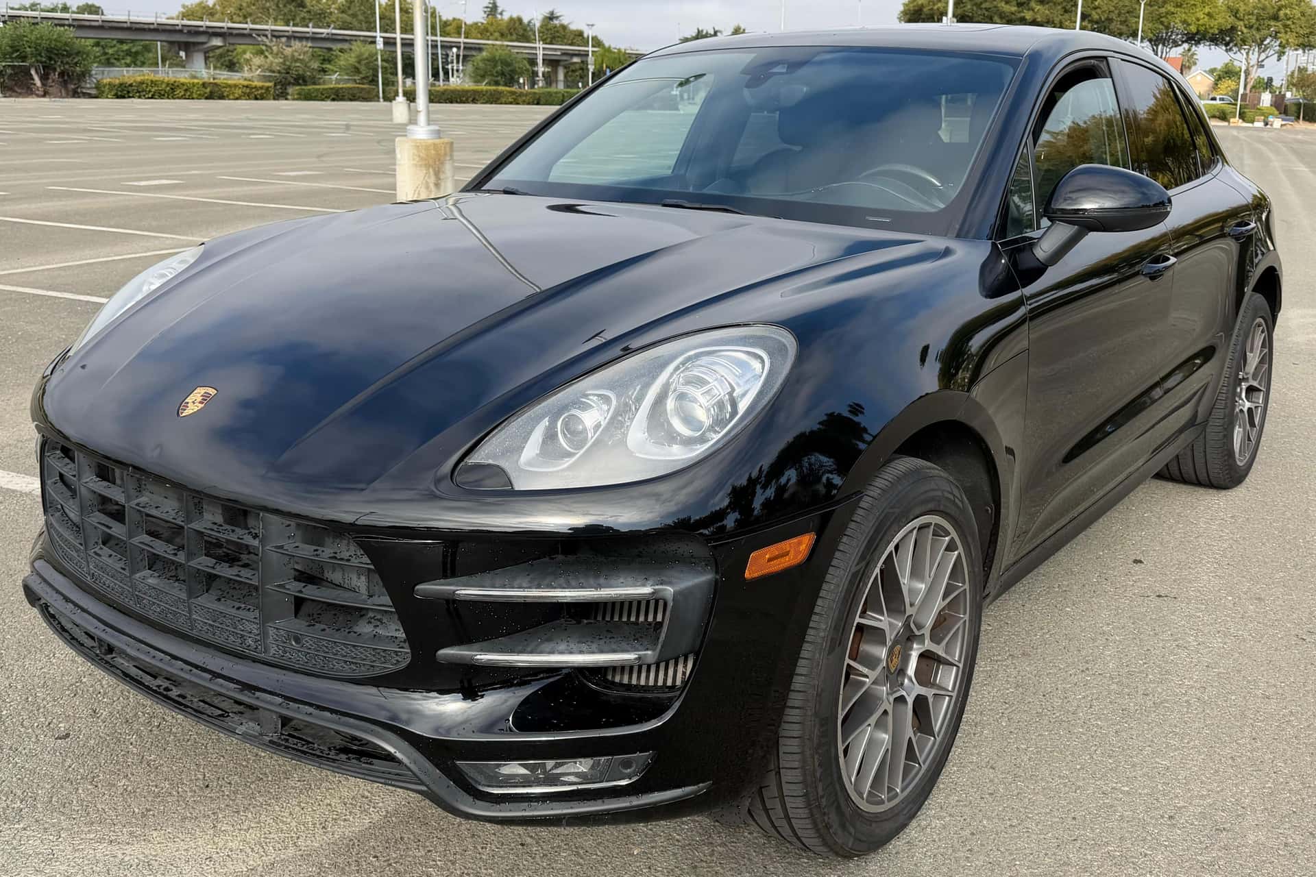 2015 Porsche Macan sold for $14,100