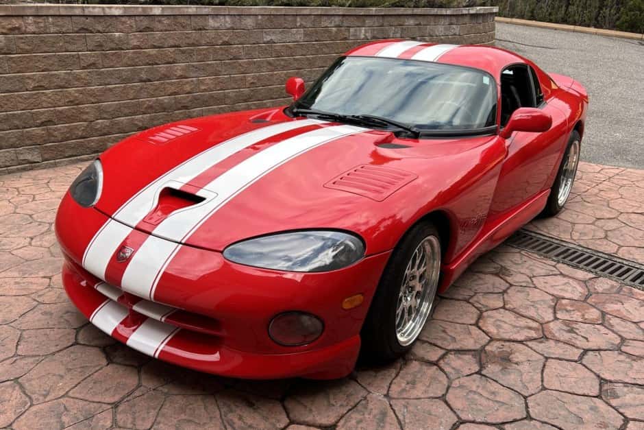 1998 Dodge Viper SR II (1996-2002) sold for $47,500