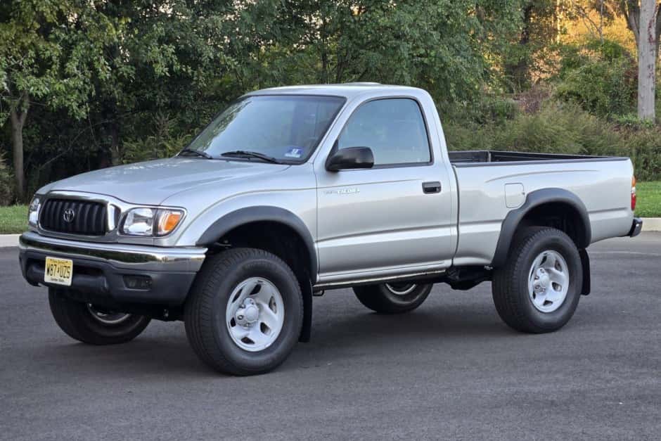 2003 Toyota Tacoma (N1X0 1995-2005) sold for $16,700