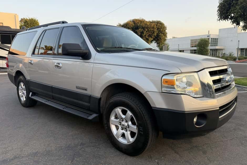 2007 Ford Expedition sold for $7,100