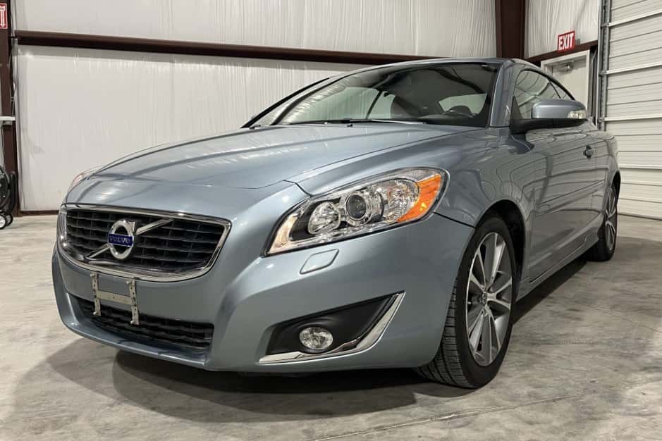 2013 Volvo C70 sold for $12,500