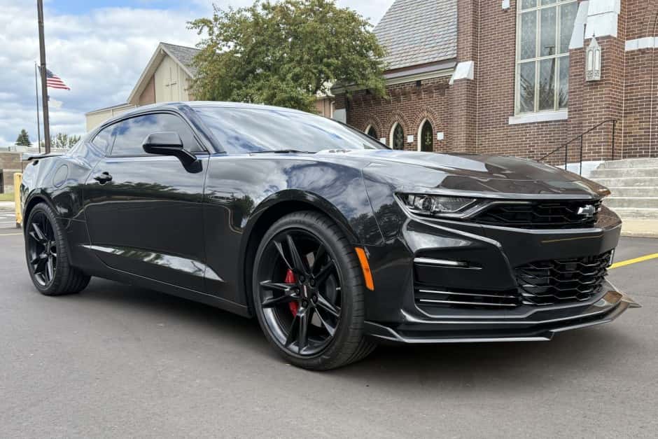 2024 Chevrolet Camaro 6th Generation 2016-2024 sold for $48,500