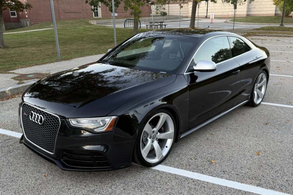 2013 Audi RS5 sold for $13,500