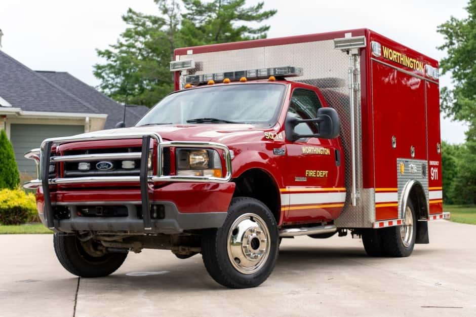 2003 Ford Super Duty 1999-2007 sold for $14,000