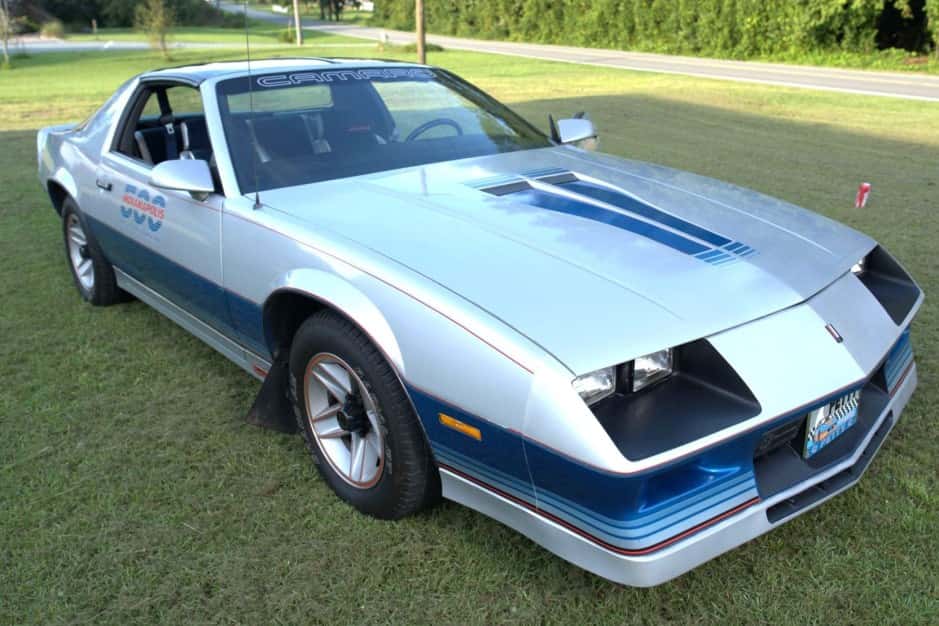 1982 Chevrolet Camaro 3rd Generation 1982-1992 sold for $12,000
