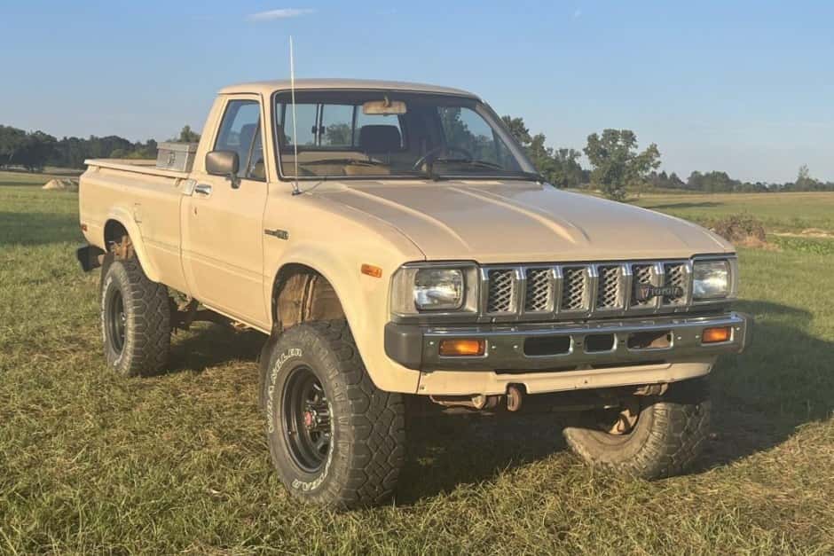1982 Toyota Pickup (N30/N40 1978-1983) sold for $10,000