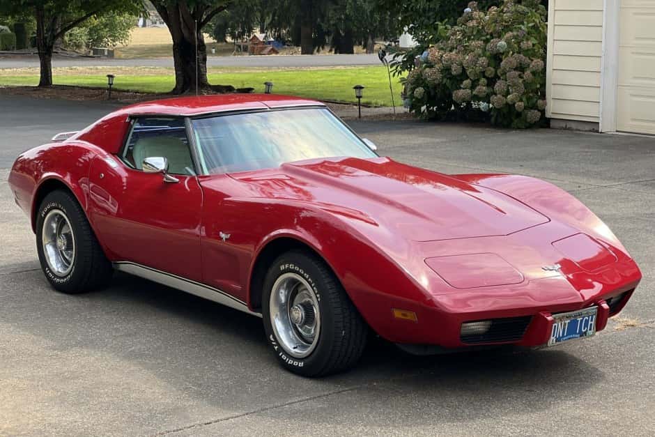 1977 Chevrolet Corvette C3 sold for $12,250