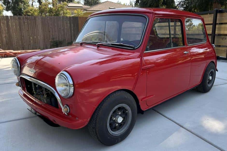 1965 Mini Mk I-III Cooper sold for $22,000