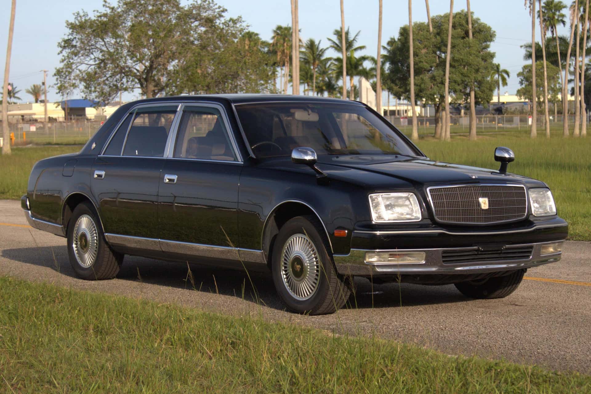 1997 Toyota Century sold for $12,750