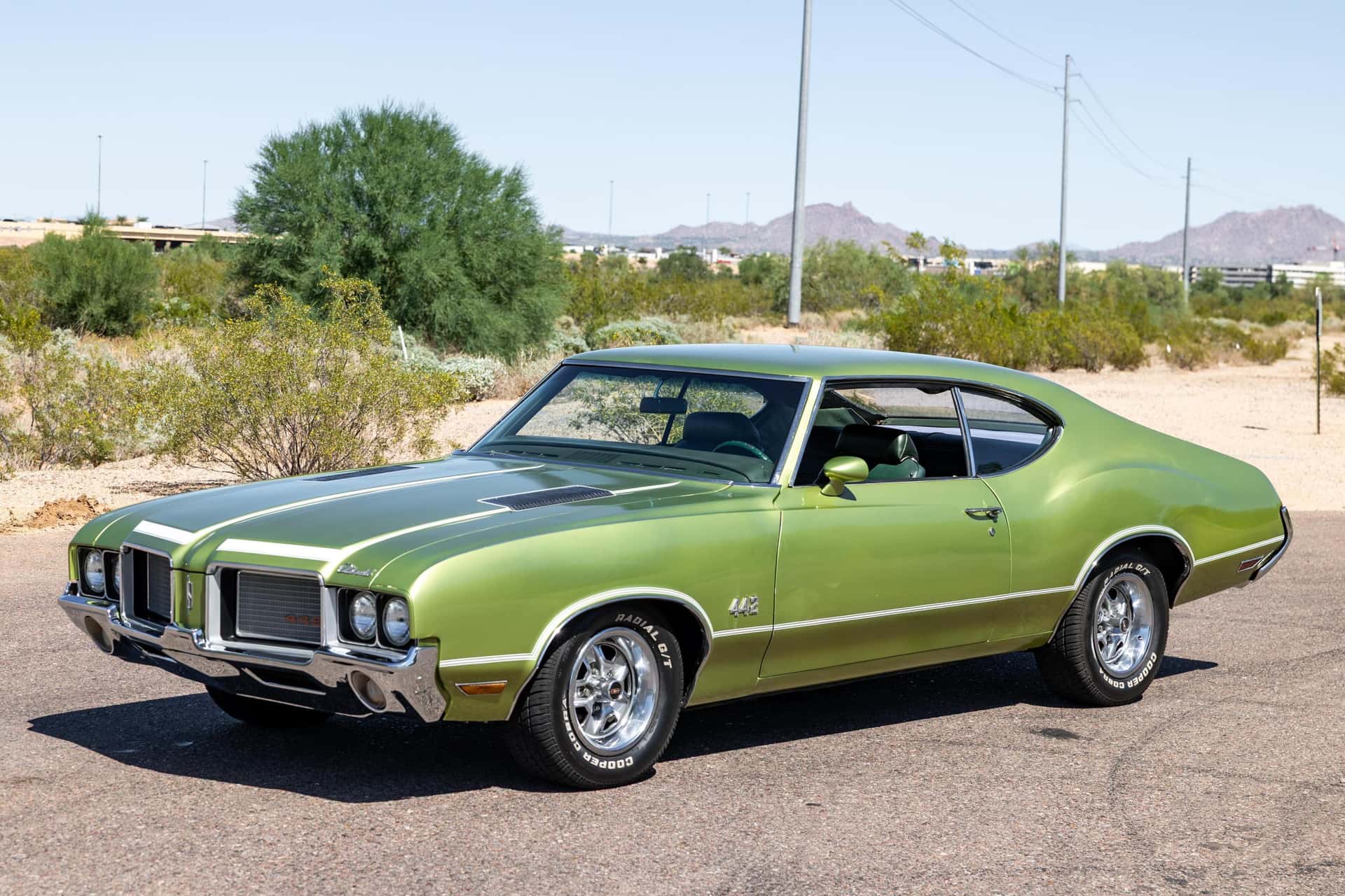 1972 Oldsmobile 442 sold for $21,450