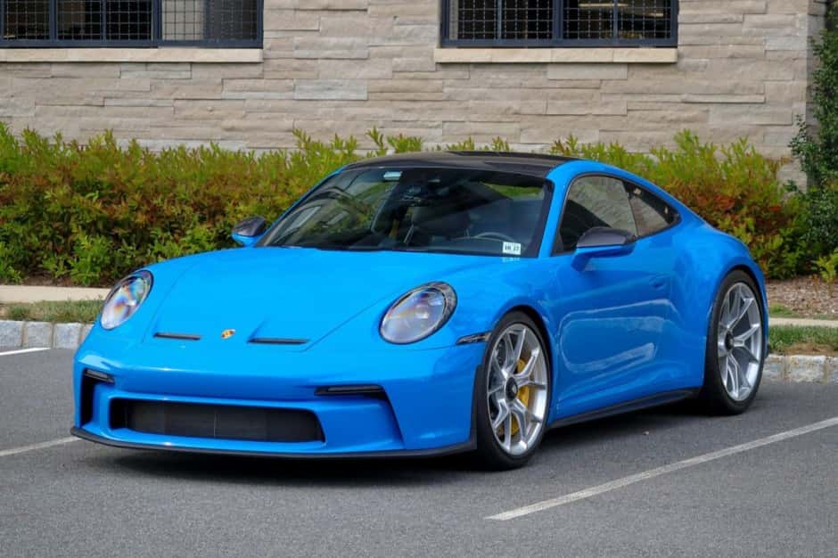 2022 Porsche 992 GT3 sold for $258,008