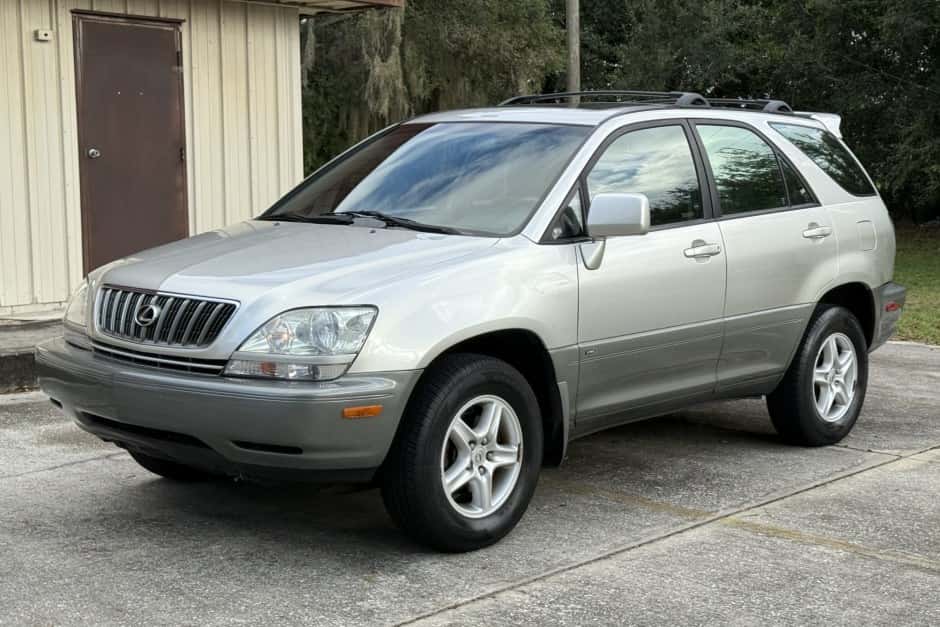 2002 Lexus RX sold for $11,500