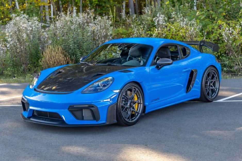2025 Porsche Cayman GT4 sold for $181,000