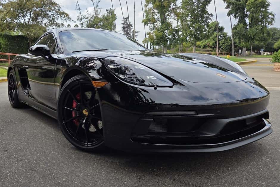 2022 Porsche 982 718 Cayman sold for $96,500