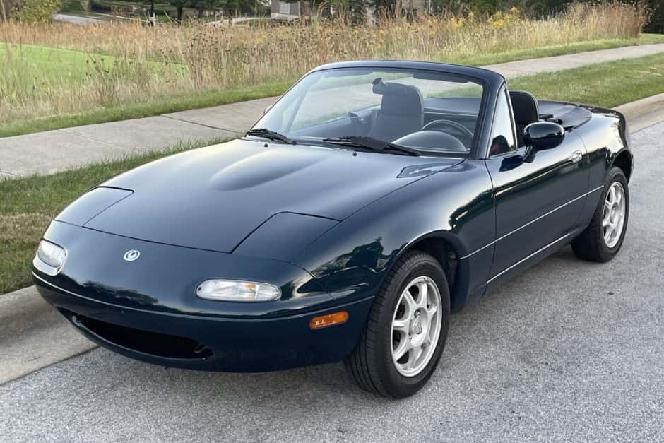 1997 Mazda NA MX-5 Miata sold for $14,500