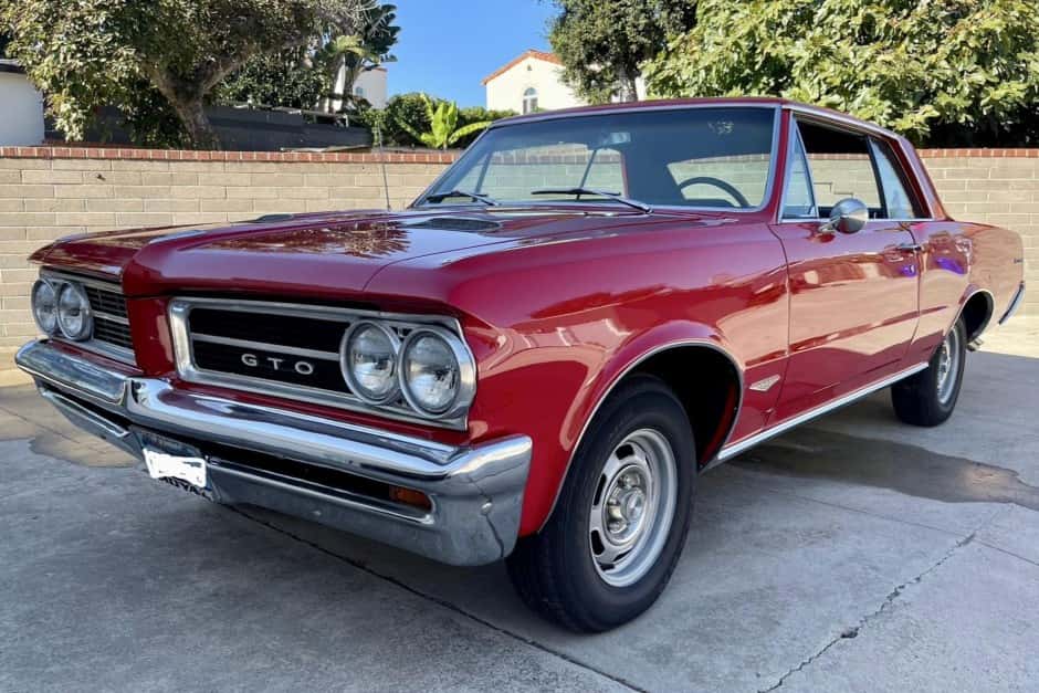 1964 Pontiac GTO (1964-1967) sold for $27,500