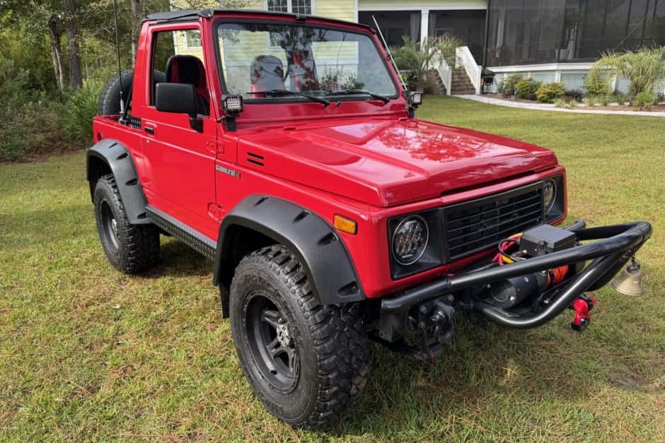 1990 Suzuki Samurai sold for $11,000