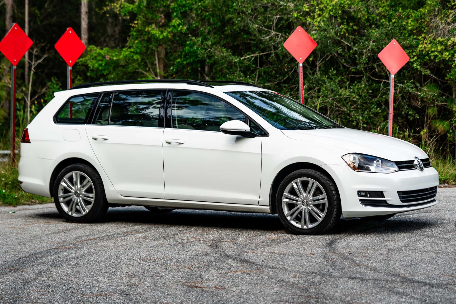 2015 Volkswagen Golf sold for $8,500