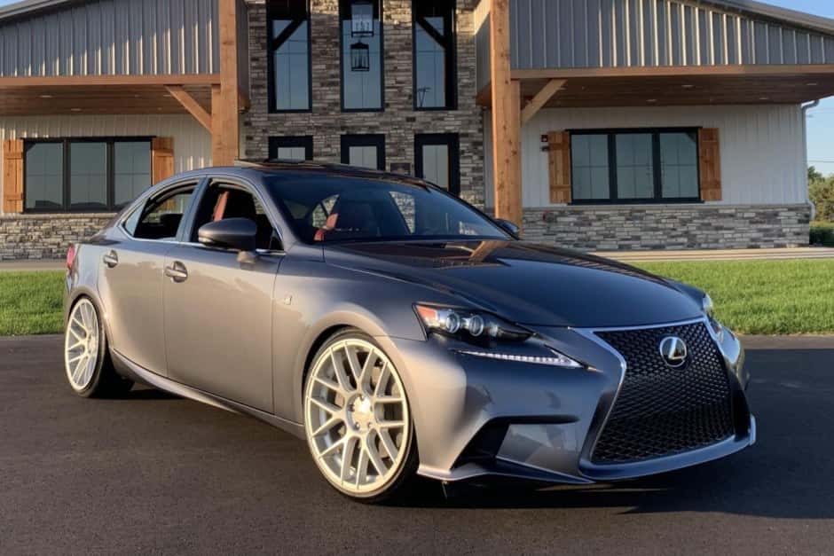 2015 Lexus IS sold for $22,250