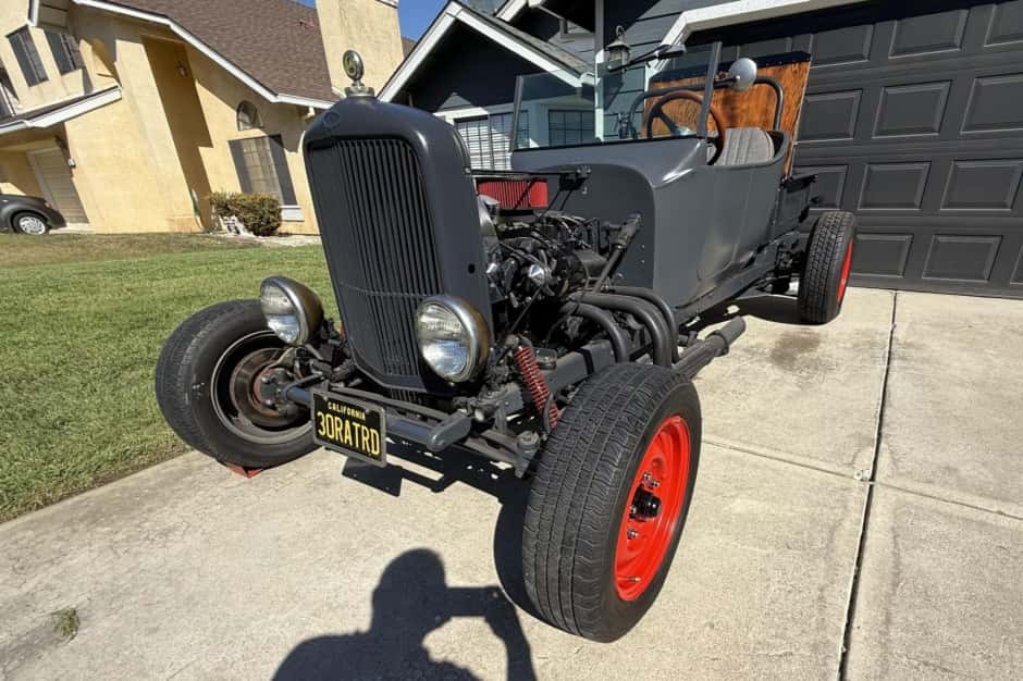 0 Ford  sold for $4,100