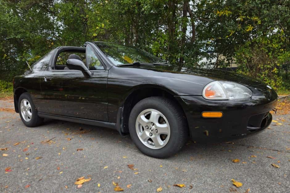 1997 Honda Civic Del Sol sold for $7,200