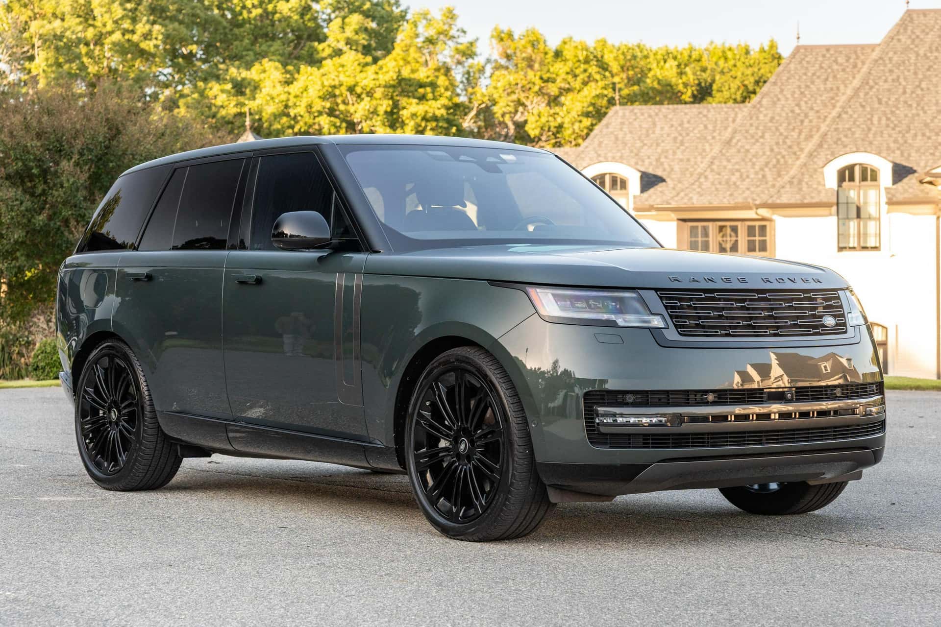 2023 Land Rover Range Rover sold for $87,500