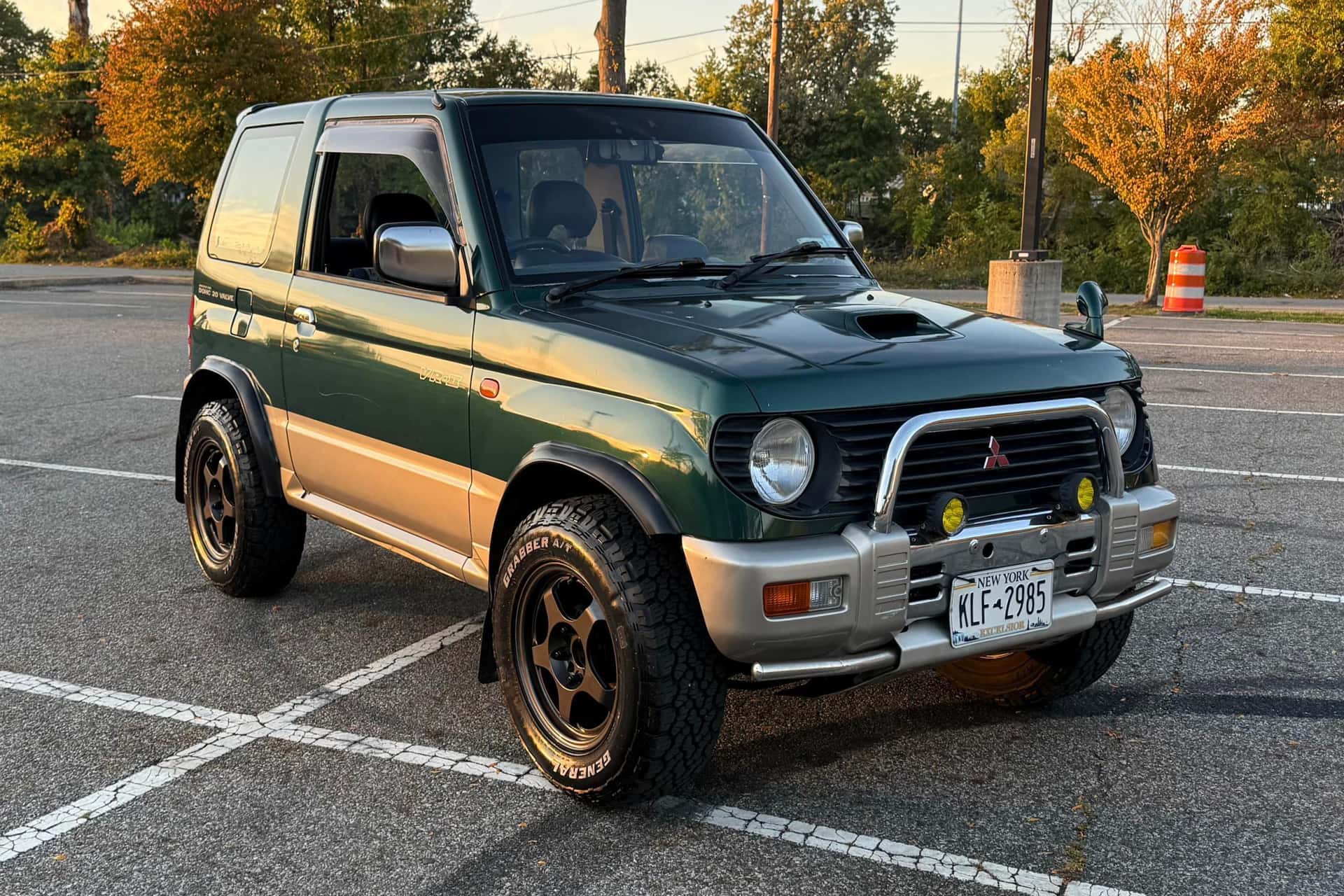 1995 Mitsubishi Pajero Mini sold for $9,100