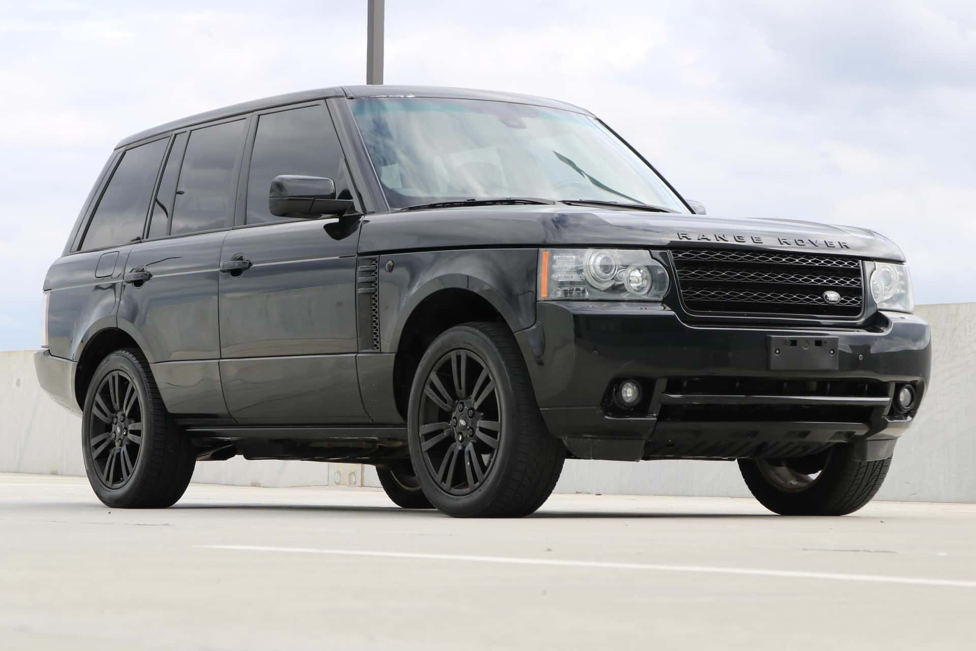 2011 Land Rover Range Rover sold for $5,100