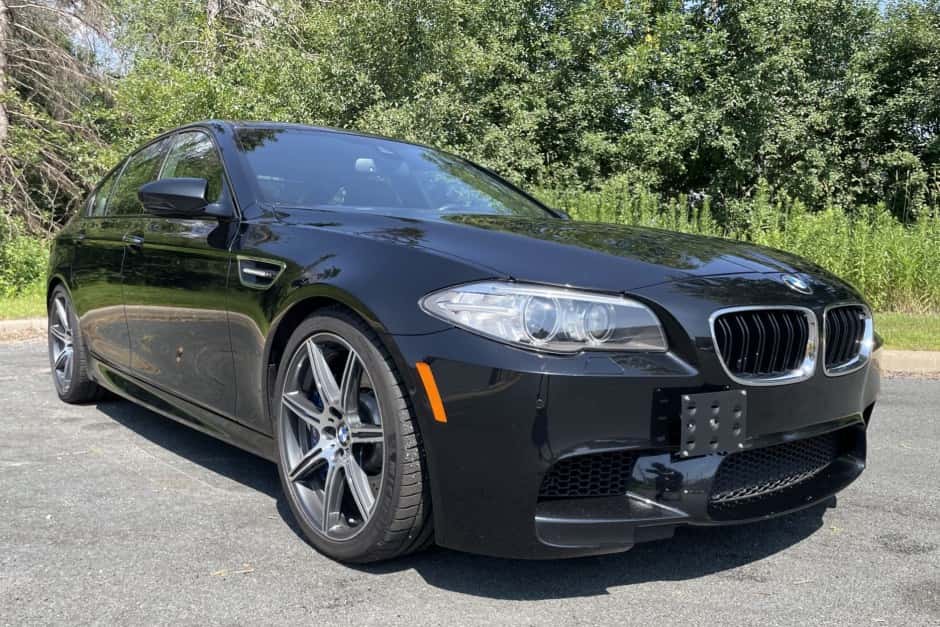 2014 BMW F10 M5 sold for $37,750