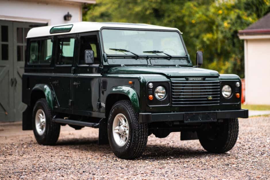 2000 Land Rover 110 / Defender 110 (Euro Spec) sold for $49,000