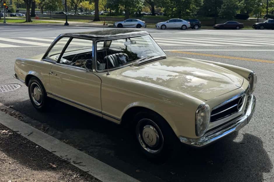 1965 Mercedes-Benz W113 SL sold for $41,000