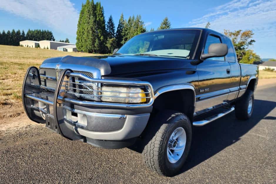 1999 Dodge Ram 1500 (1994-2001) sold for $6,500