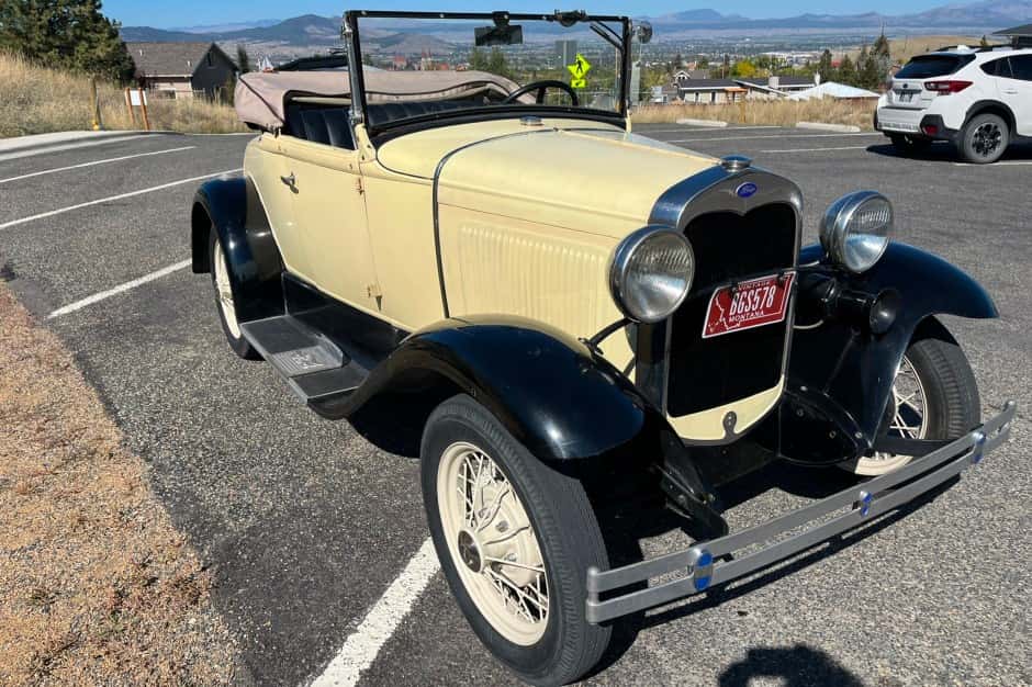 1930 Ford  sold for $7,100