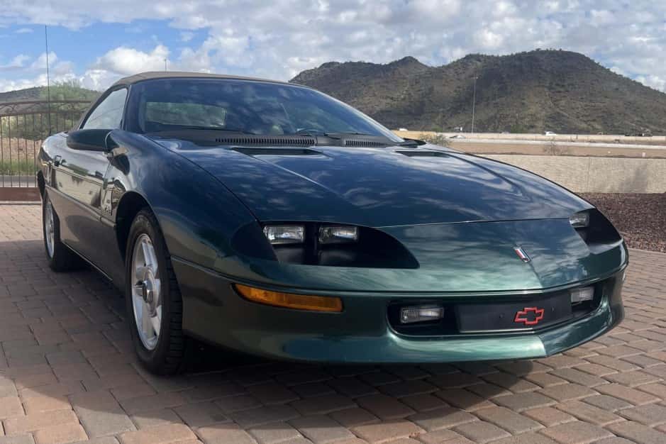 1995 Chevrolet Camaro 4th Generation 1993-2002 sold for $10,000