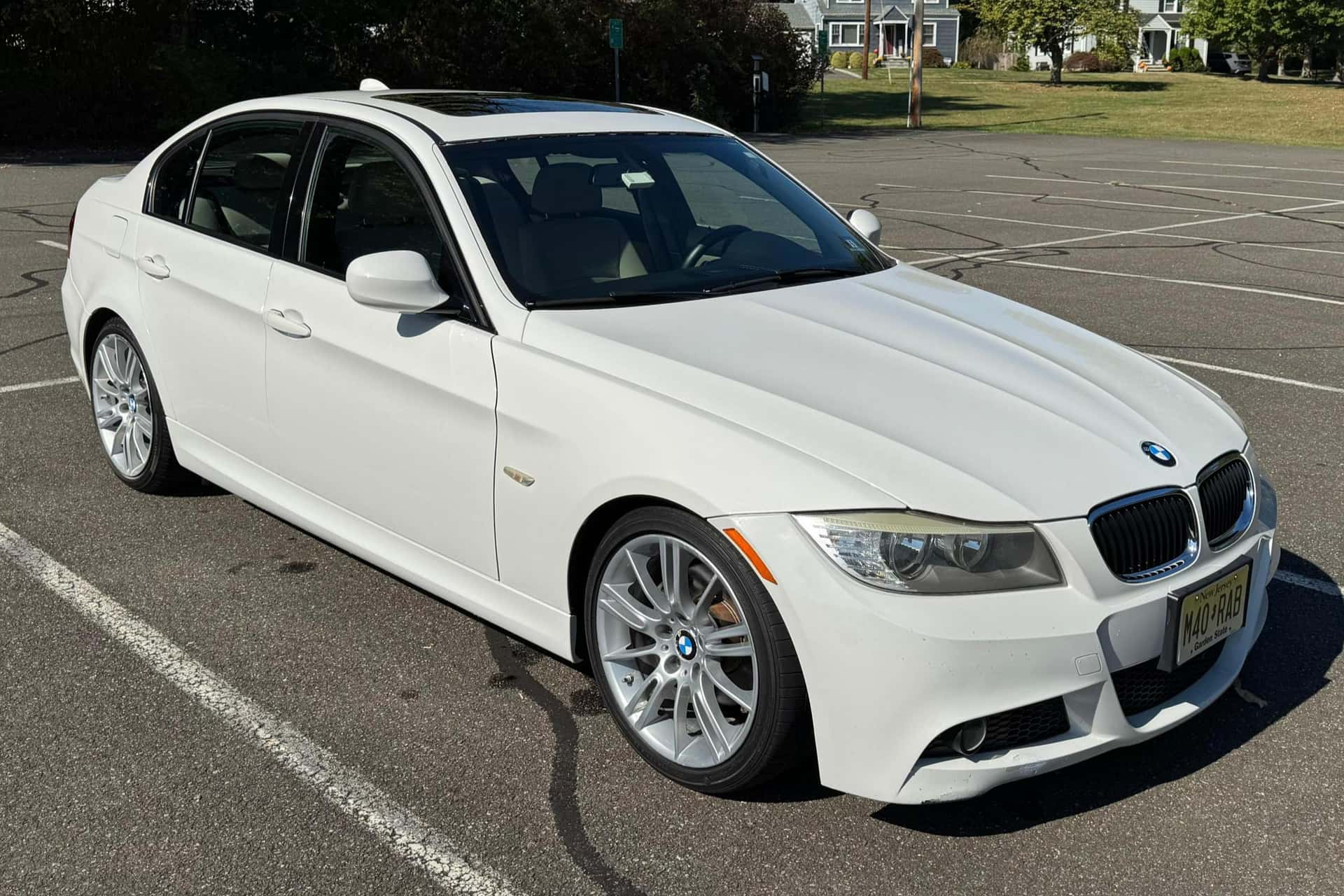 2010 BMW 3 Series sold for $7,300