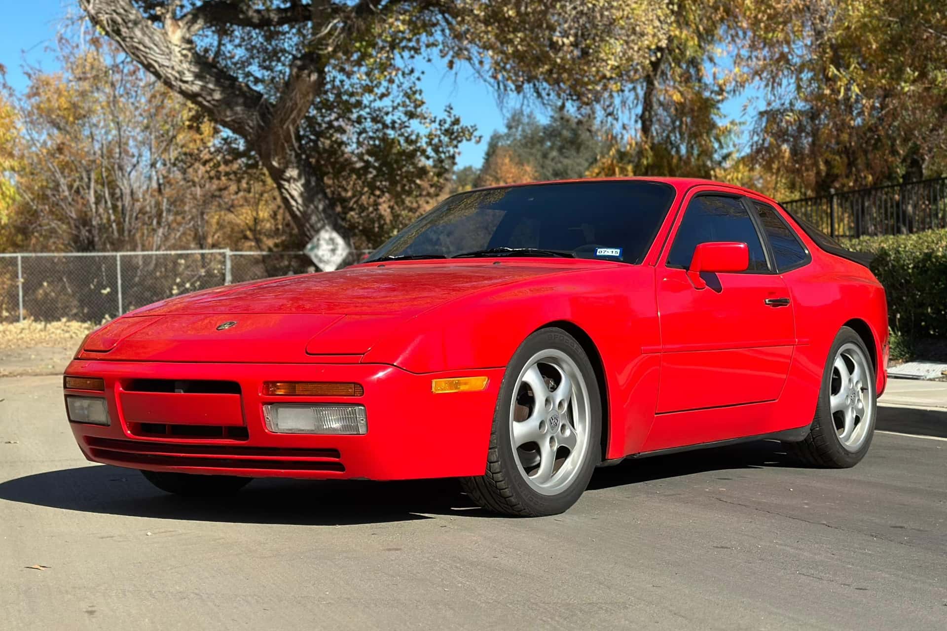 1987 Porsche 944 sold for $15,500