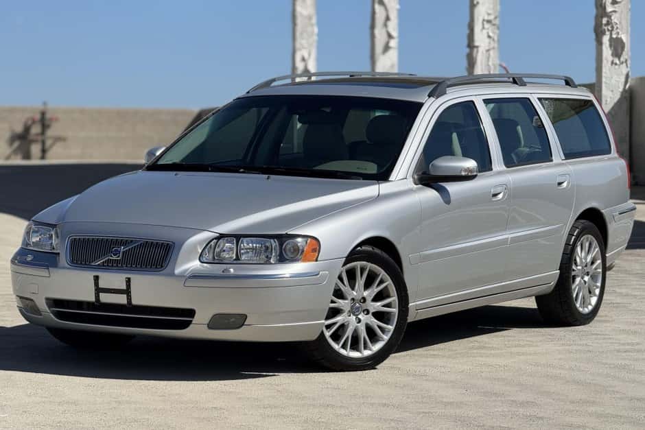 2007 Volvo V70 sold for $7,000
