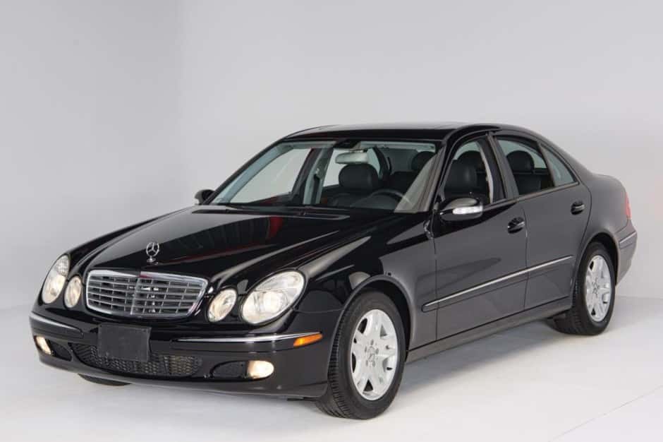 2006 Mercedes-Benz W211 E-Class sold for $11,000