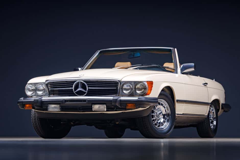 1983 Mercedes-Benz R107 SL sold for $10,768