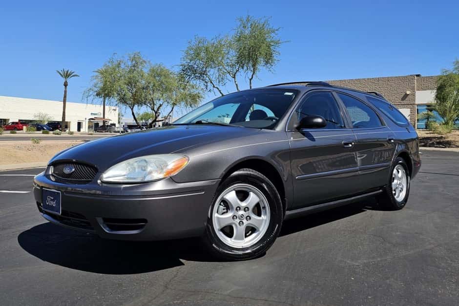 2005 Ford Taurus Sedan & Wagon sold for $6,700