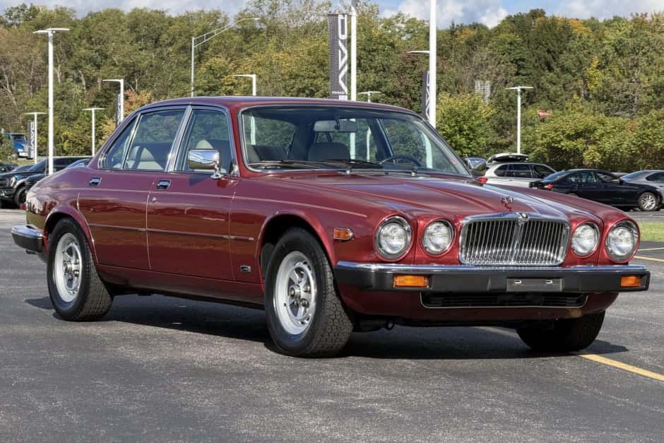 1987 Jaguar XJ Series 3 (1980-1992) sold for $14,500