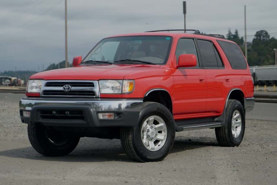 1999 Toyota 4Runner (N180) sold for $9,300
