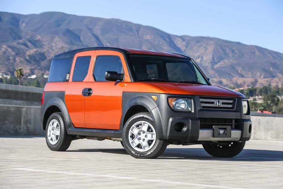 2008 Honda Element sold for $4,400